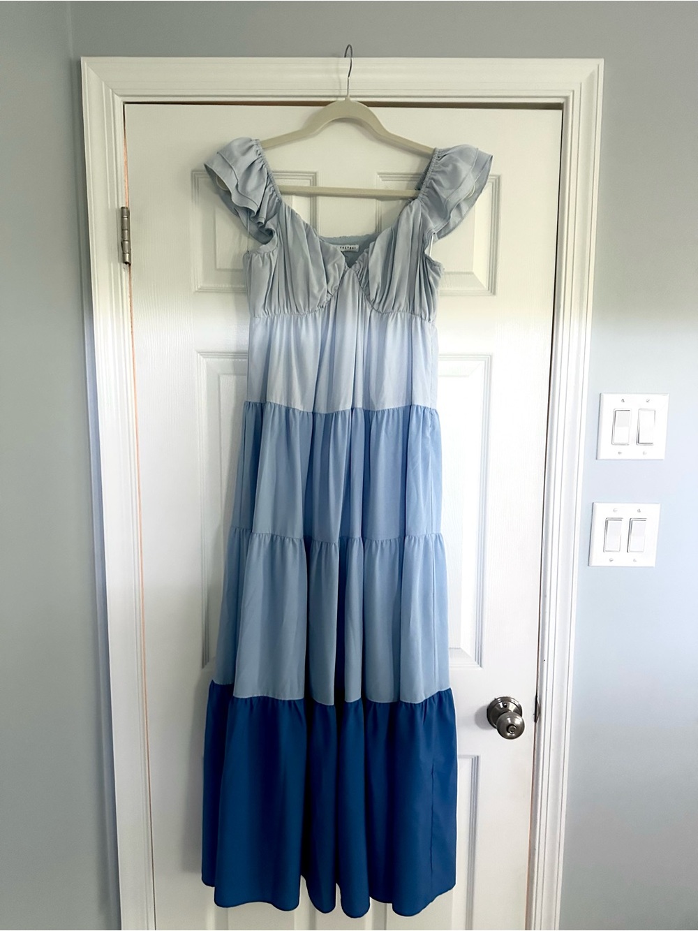 English Factory Dress - Picture 2 of 4